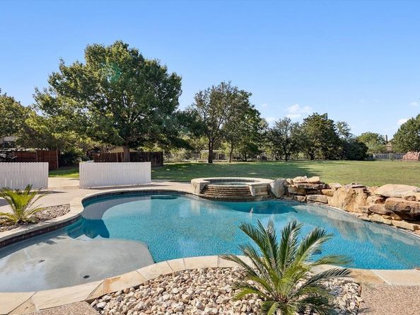 3941  Bordeaux Circle , Flower Mound Texas 75022