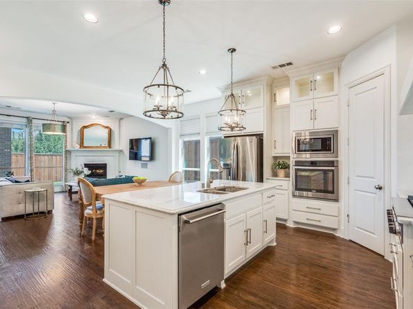 852  Barbelle Avenue , Frisco Texas 75036