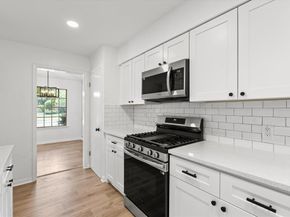 1423  Misty Glen Lane , Dallas Texas 75232