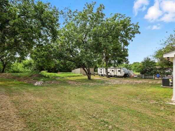 412 E Lawson Road , Dallas Texas 75253