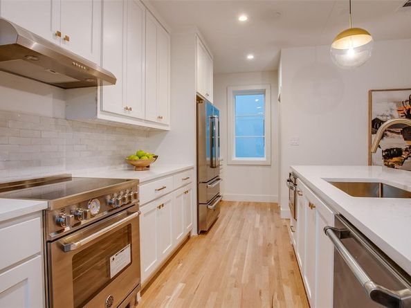 7207  Gaston Avenue  905, Dallas Texas 75206