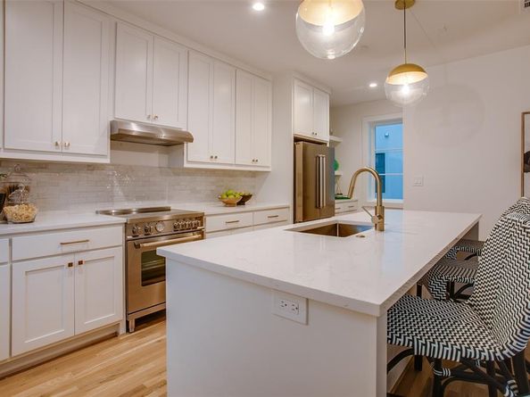 7207  Gaston Avenue  905, Dallas Texas 75206