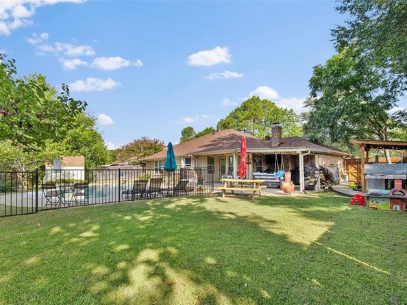 1209  Brookfield Lane , Mansfield Texas 76063