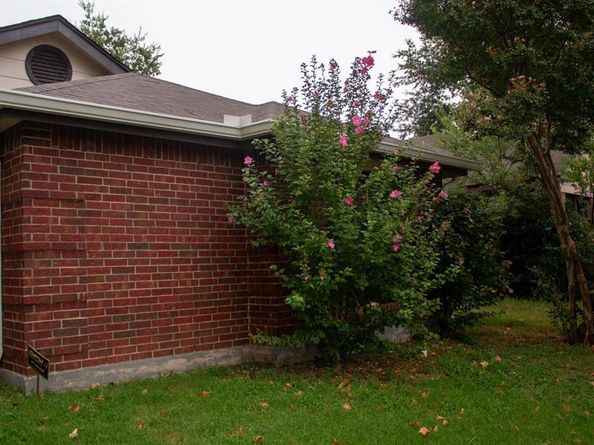 7220  Blackthorn Drive , Fort Worth Texas 76137