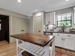 4305  Southwest Boulevard , Fort Worth Texas 76116