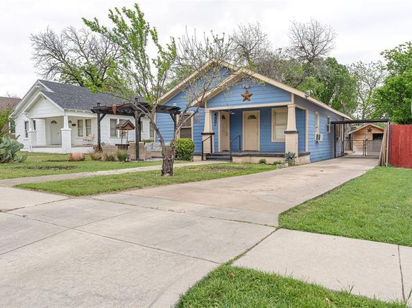 2218  Lincoln Avenue , Fort Worth Texas 76164