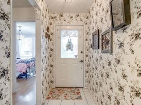809  Castleview Drive , Arlington Texas 76001