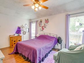 809  Castleview Drive , Arlington Texas 76001