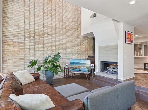 3801  Gilbert Avenue  A, Dallas Texas 75219