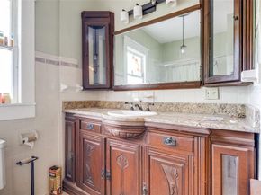 4725  Swiss  , Dallas Texas 75204
