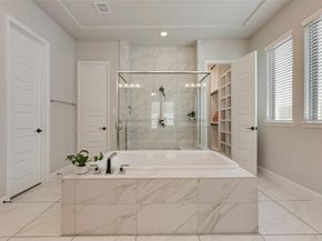 1753  Sir Dustin Lane , Carrollton Texas 75010