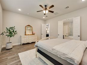 1753  Sir Dustin Lane , Carrollton Texas 75010