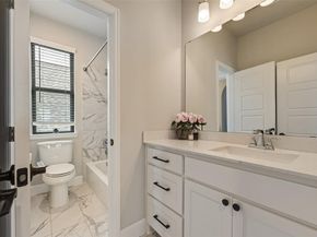 1753  Sir Dustin Lane , Carrollton Texas 75010