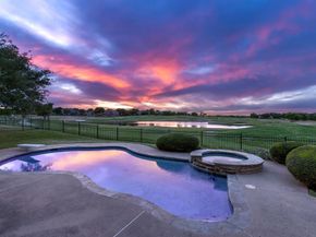 7402  Round Hill Road , McKinney Texas 75072