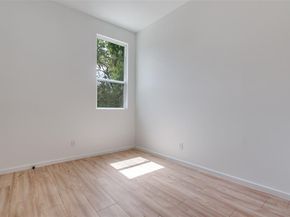 3608  Metropolitan Avenue , Dallas Texas 75210