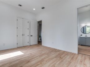 3608  Metropolitan Avenue , Dallas Texas 75210