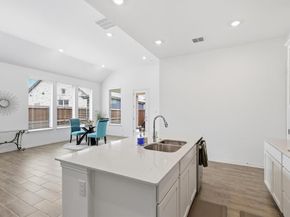 4831  Forest Crest Parkway , Arlington Texas 76005