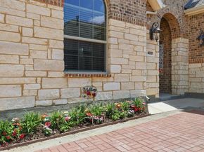 4831  Forest Crest Parkway , Arlington Texas 76005