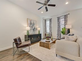 3200  Ross Avenue  28, Dallas Texas 75204