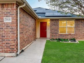 7845  Whitney Lane , Fort Worth Texas 76112
