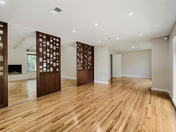 6606  Stonebrook Circle , Dallas Texas 75240