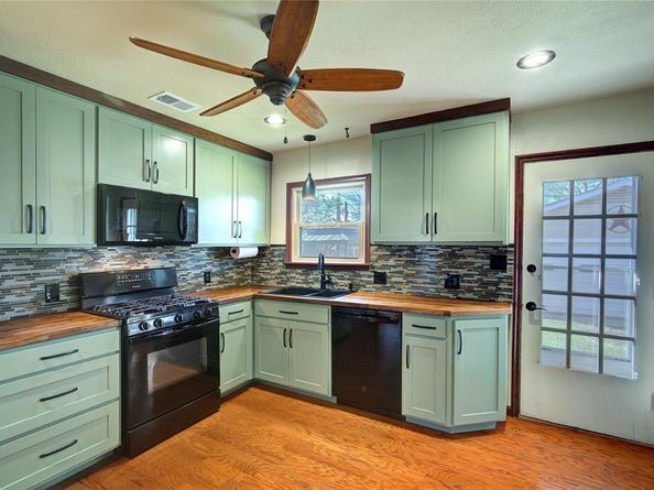 210 E Daugherty Drive , Garland Texas 75041