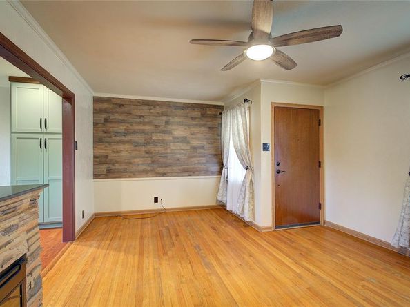 210 E Daugherty Drive , Garland Texas 75041