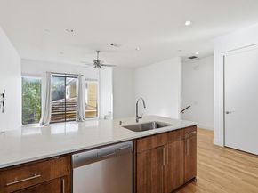 3930  Bowser Avenue  10, Dallas Texas 75219