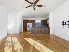 3930  Bowser Avenue  10, Dallas Texas 75219