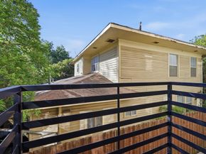 3930  Bowser Avenue  10, Dallas Texas 75219