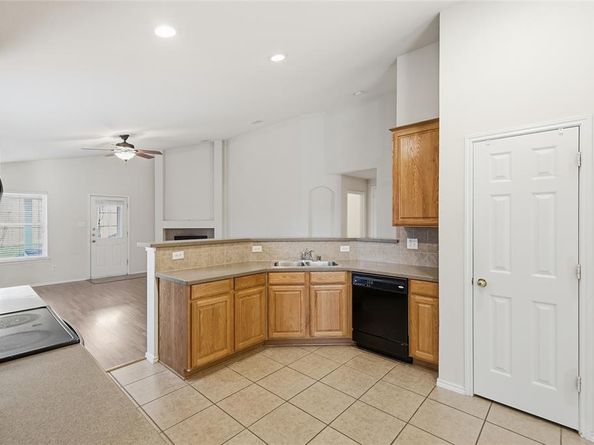 4608  Cattail Lane , Denton Texas 76208