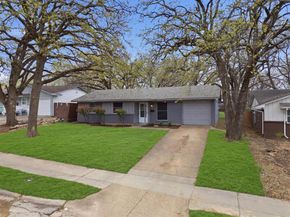 2429  Avis Street , Mesquite Texas 75149