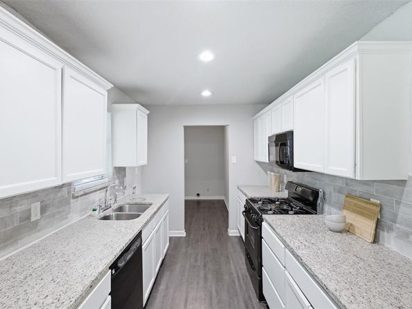 2429  Avis Street , Mesquite Texas 75149