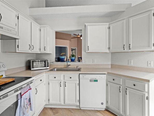 1124  Settlers Way , Lewisville Texas 75067