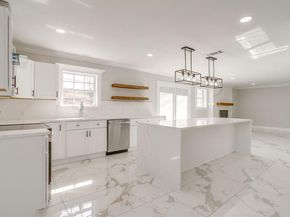 2512  Glen Garden Avenue , Fort Worth Texas 76119