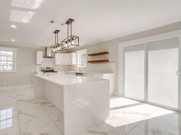 2512  Glen Garden Avenue , Fort Worth Texas 76119