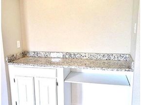 2752  Meadow Isle Lane , Dallas Texas 75237