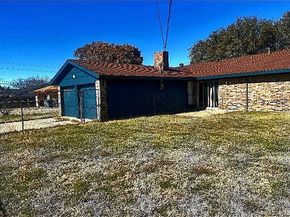 2752  Meadow Isle Lane , Dallas Texas 75237