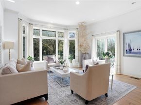 2601  Colby Street , Dallas Texas 75204