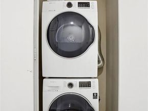 2601  Colby Street , Dallas Texas 75204