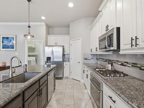 5505  Thistle Hill , Denton Texas 76210