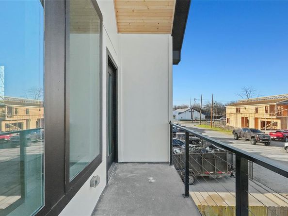 5115  Wynell Street , Dallas Texas 75241