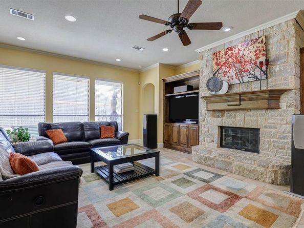617  Indian Trail , Hurst Texas 76054