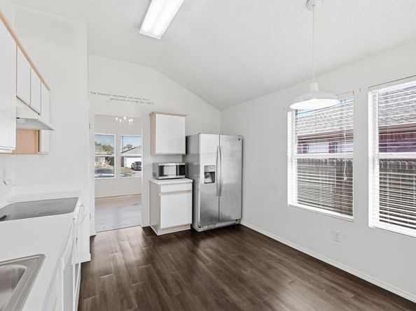 804  Castlewick Court , Arlington Texas 76018