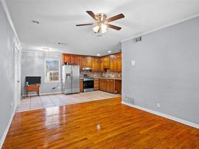 1733  Ida Street , Arlington Texas 76010