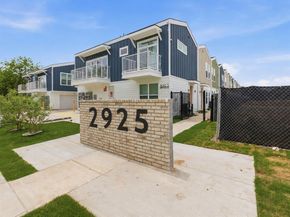 2925  Spruce Valley Lane  303, Dallas Texas 75233