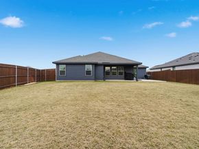 437  Falcon Way , Azle Texas 76020