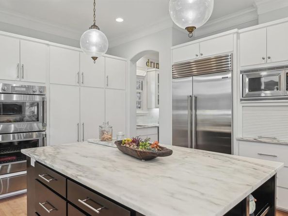 7820  Bryn Mawr Drive , Dallas Texas 75225