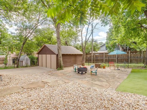 2204  Ashland Avenue , Fort Worth Texas 76107