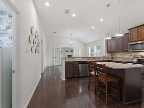 10809  Valor Trail , Fort Worth Texas 76108
